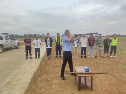 1663581209341155.png 飛行區(qū)管理部開(kāi)展驅(qū)鳥(niǎo)槍支使用管理培訓(xùn).png